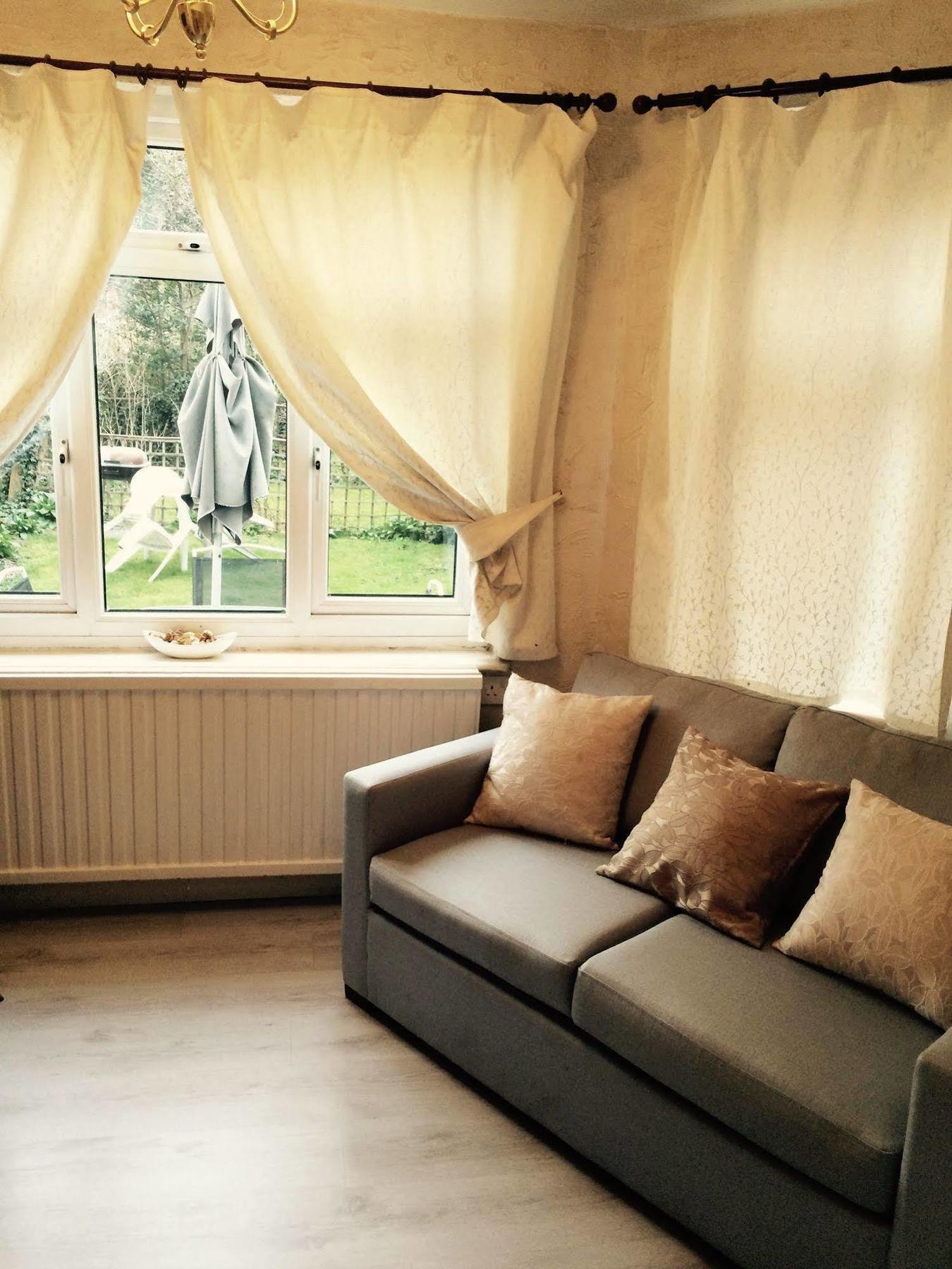 Lovely Garden Apartment In Wimbledon Town Centre With Private Parking By Wimbledon Holiday Lets Лондон Экстерьер фото